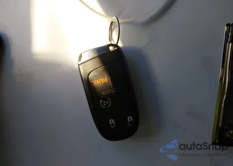 2019 Jeep Compass Latitude Fwd z USA, uszkodzony, nr VIN 3C4NJCBB9KT855353